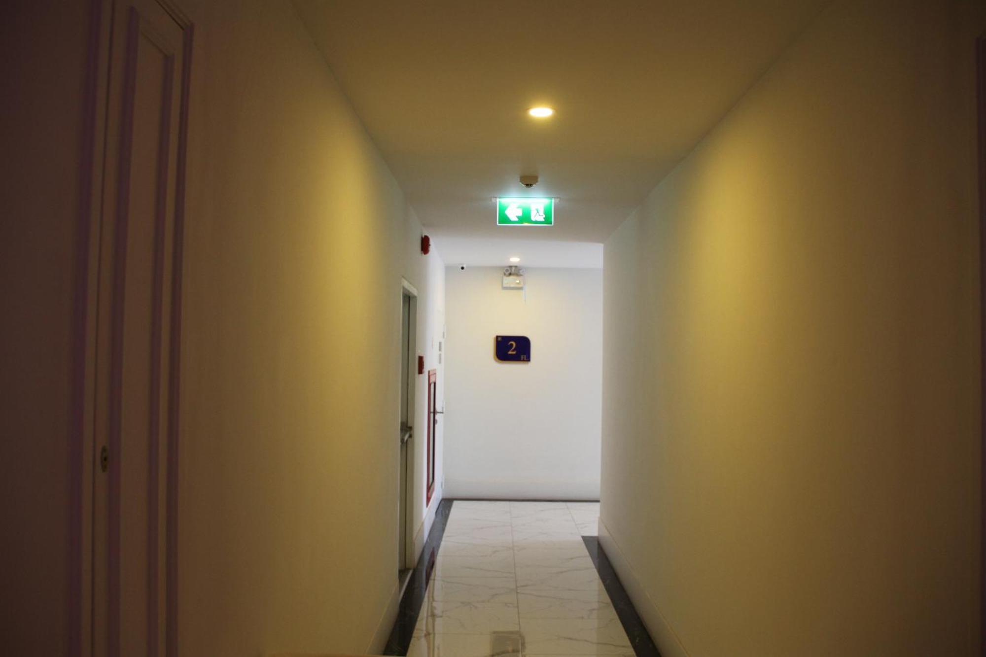 Grand Florida芭提雅带免费游泳池温泉桑拿浴和健身房瑜伽室私家海滩公寓e206 Na Chom Thian Bagian luar foto